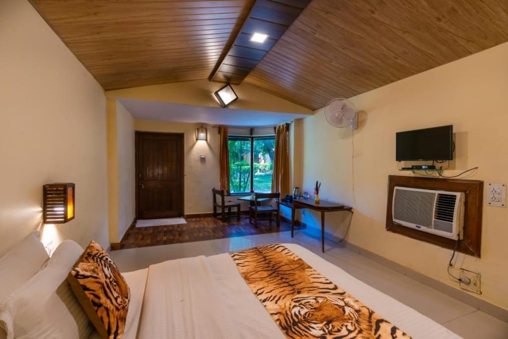 Corbett Wild Resorts & Spa Garjia ภายนอก รูปภาพ