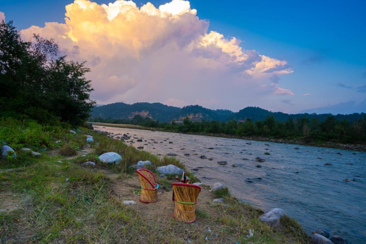 Corbett Wild Resorts & Spa Garjia ภายนอก รูปภาพ